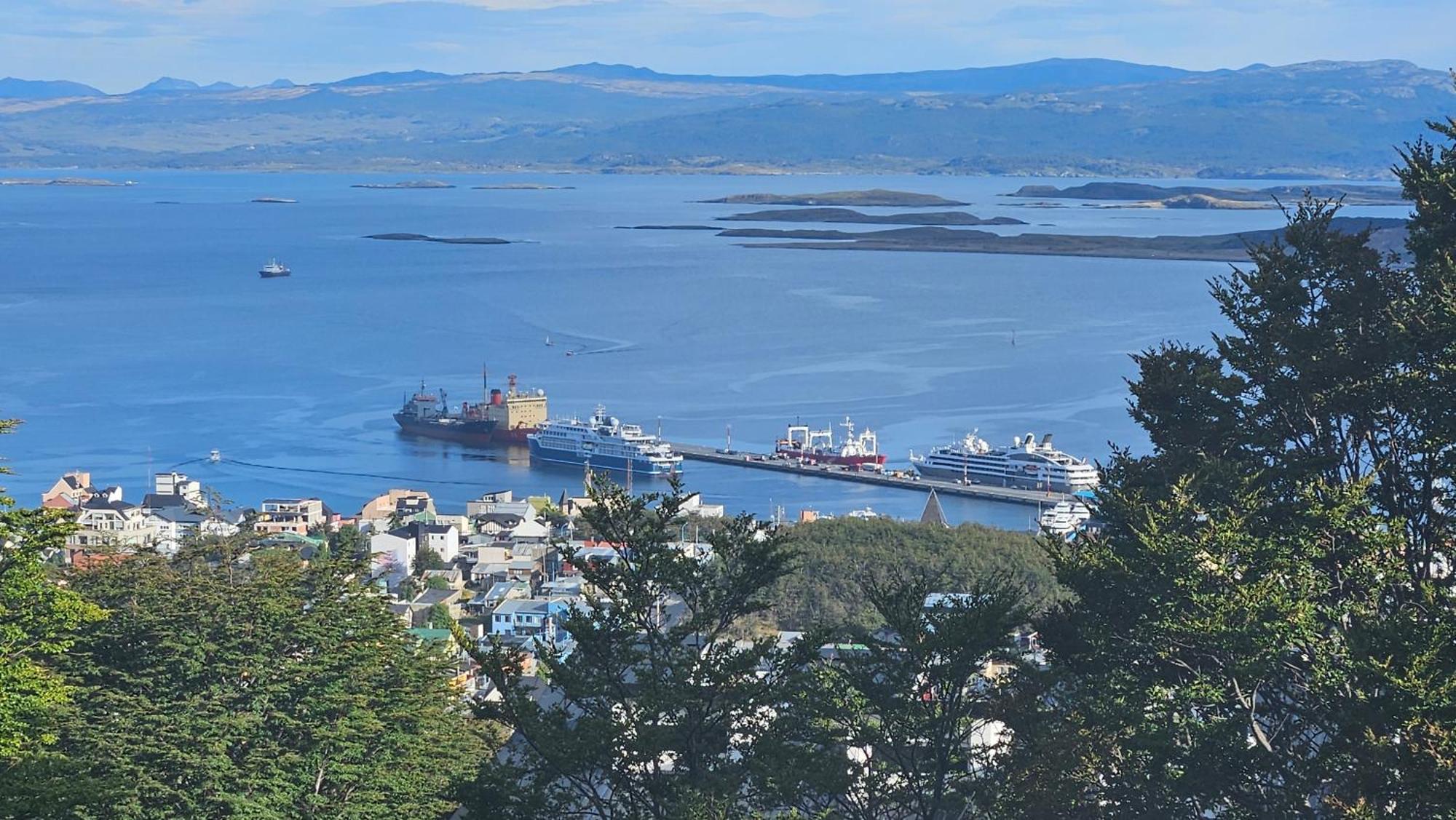 Mirador Del Beagle Hosteria Ushuaia Exterior photo
