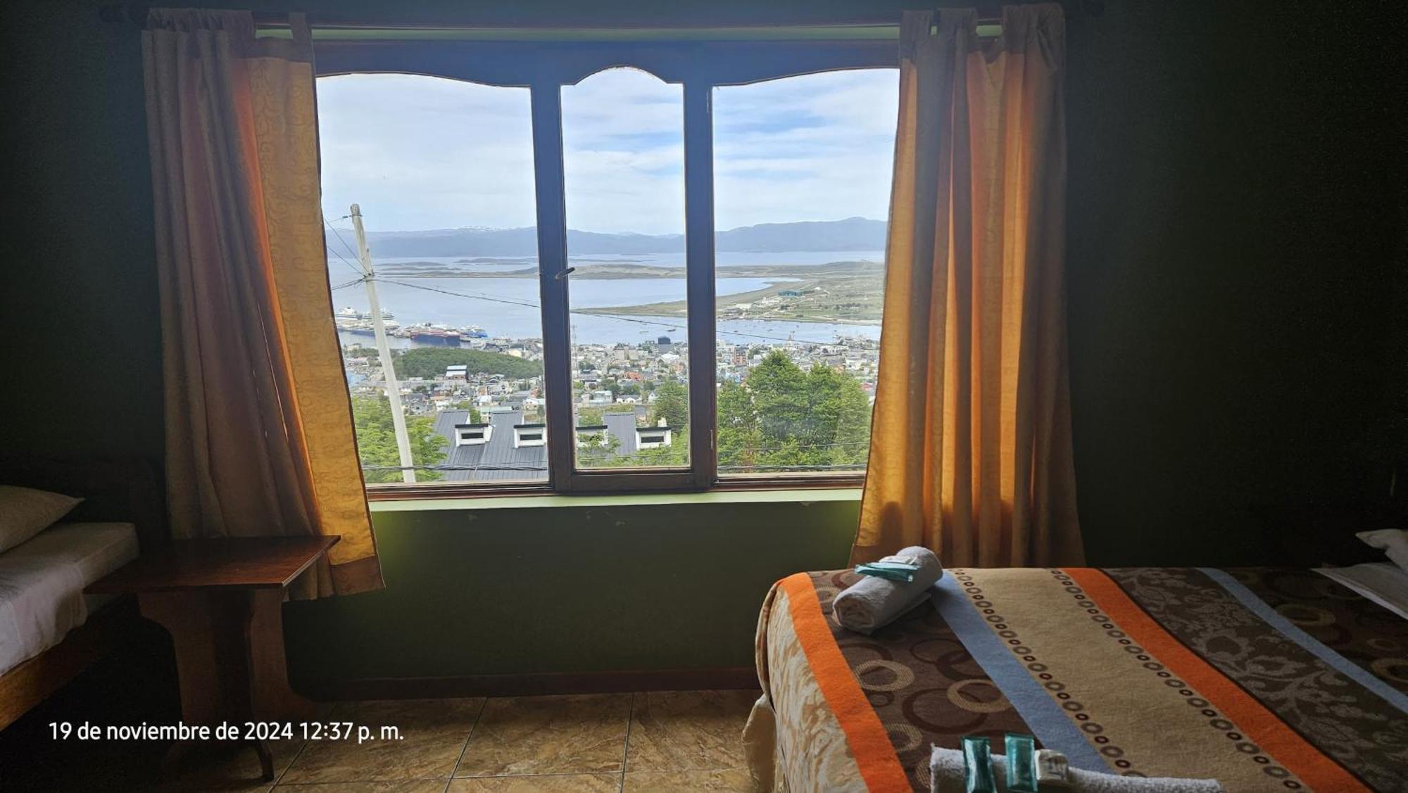 Mirador Del Beagle Hosteria Ushuaia Exterior photo